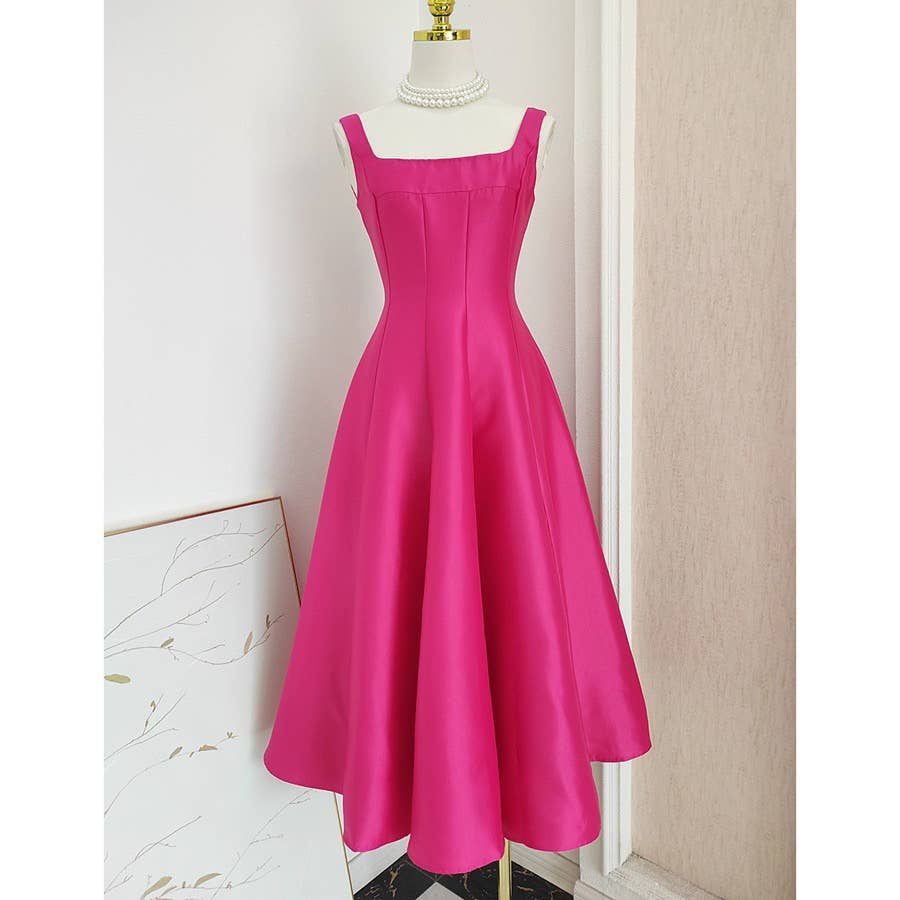 Robe évasée sans manches