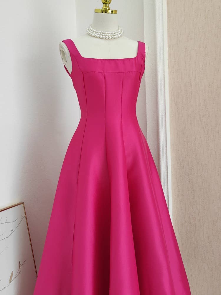 Robe évasée sans manches