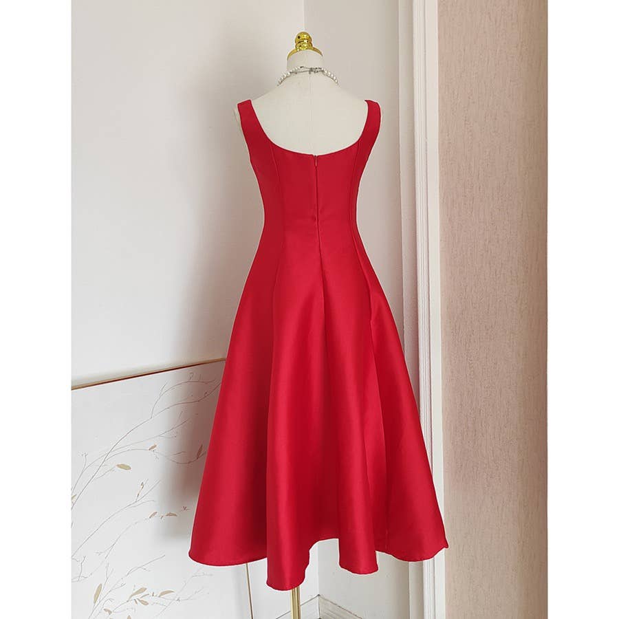 Robe évasée sans manches