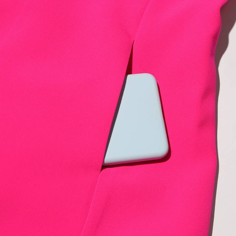 Robe à bretelles avec nœud cousu